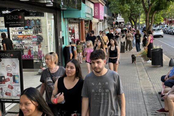 Éxito en la Gala de Vidrieras y Noche de los Regalos 11 GALA COMPRAS 12
