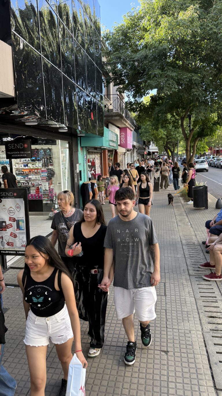 Éxito en la Gala de Vidrieras y Noche de los Regalos 1 GALA COMPRAS 12