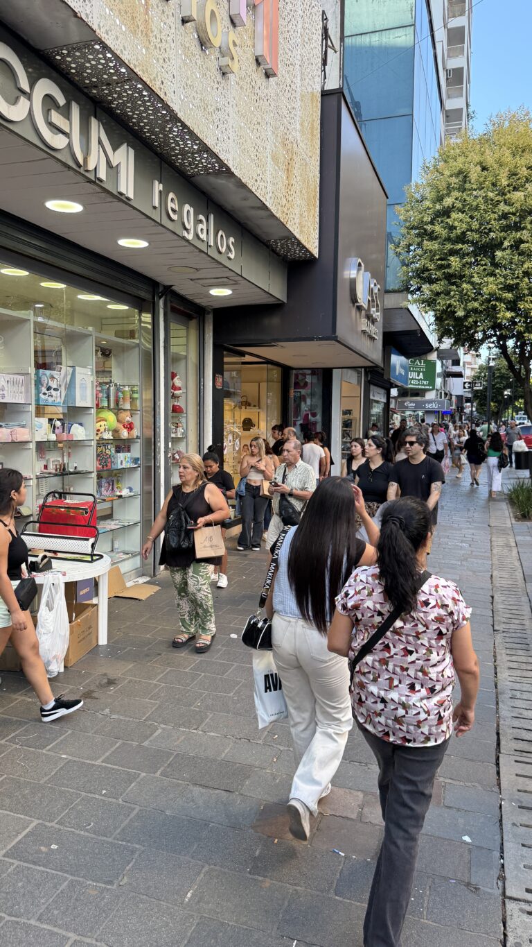Éxito en la Gala de Vidrieras y Noche de los Regalos 2 GALA COMPRAS 8